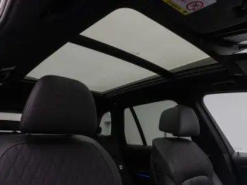 BMW X5 M50i Panoram 360 HUD DAB HiFi Massage AHK 22