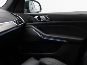 BMW X5 M50i Panoram 360 HUD DAB HiFi Massage AHK 22