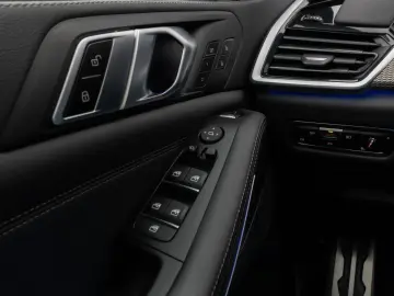 BMW X5 M50i Panoram 360 HUD DAB HiFi Massage AHK 22