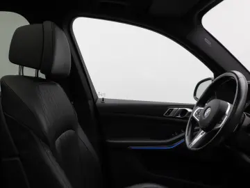 BMW X5 M50i Panoram 360 HUD DAB HiFi Massage AHK 22