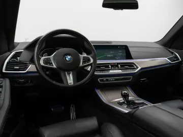 BMW X5 M50i Panoram 360 HUD DAB HiFi Massage AHK 22