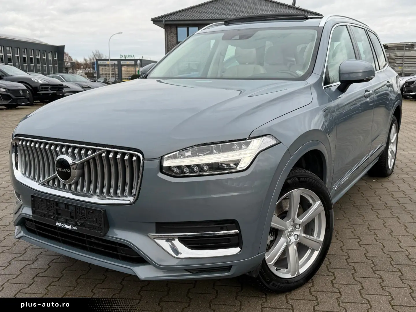 VOLVO XC90 T8 AWD 253   145 ps Inscription  7 Sitze