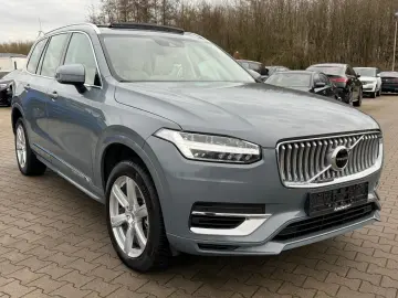 VOLVO XC90 T8 AWD 253   145 ps Inscription  7 Sitze