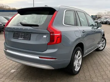 VOLVO XC90 T8 AWD 253   145 ps Inscription  7 Sitze