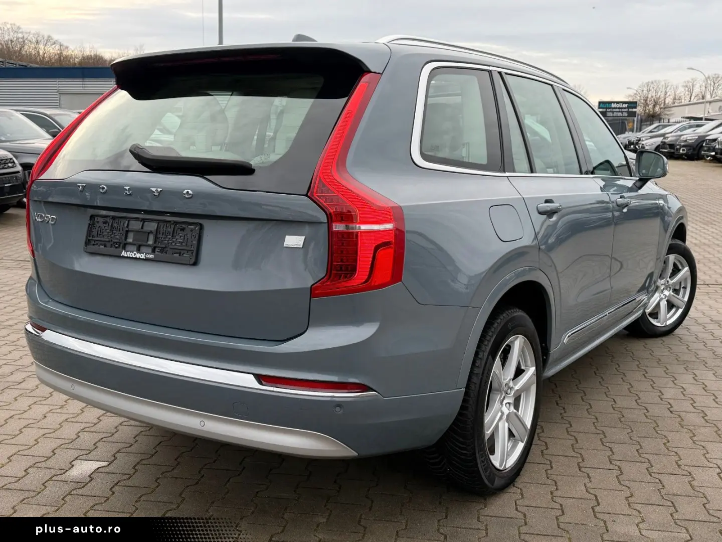 VOLVO XC90 T8 AWD 253   145 ps Inscription  7 Sitze