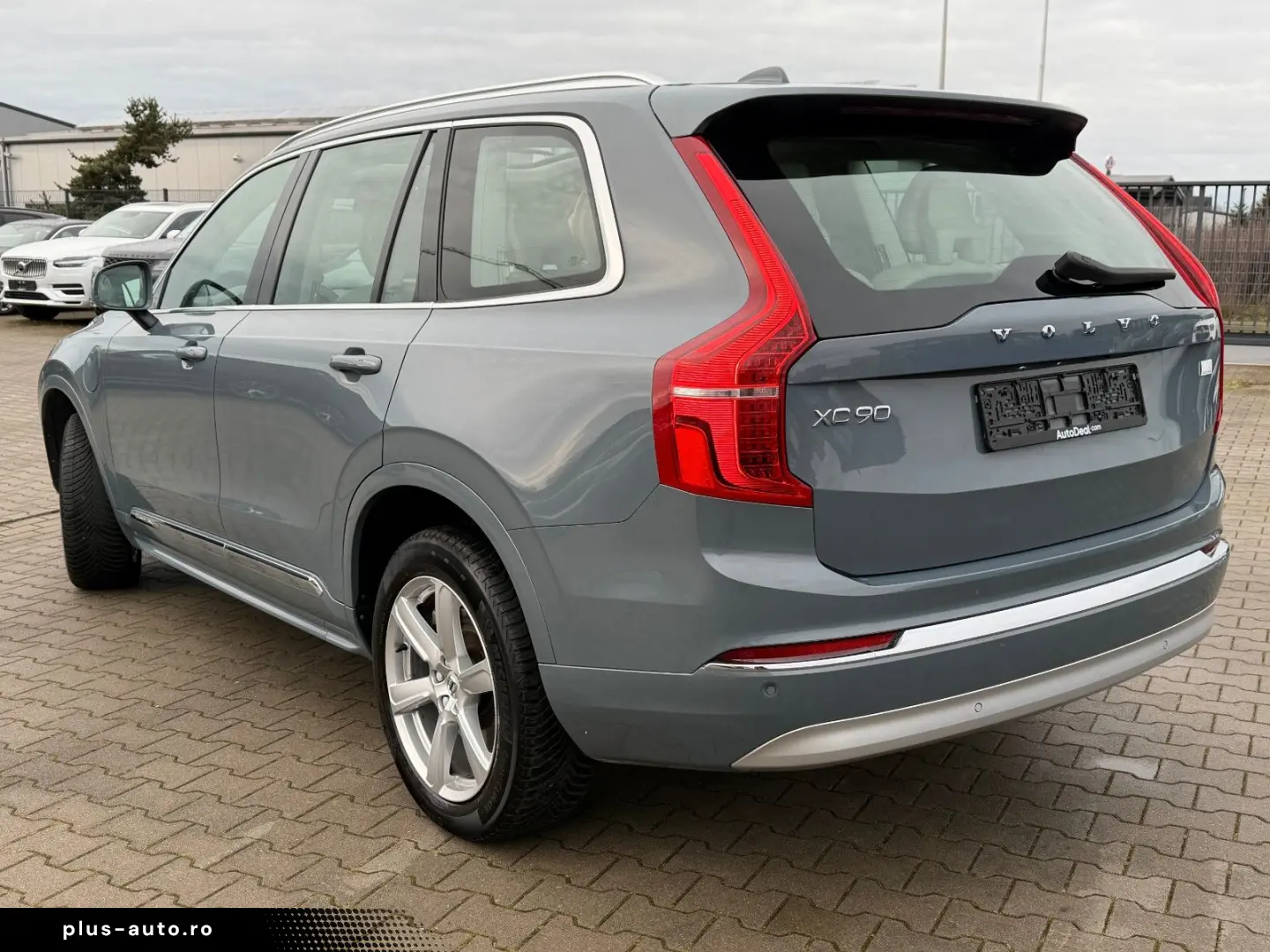 VOLVO XC90 T8 AWD 253   145 ps Inscription  7 Sitze