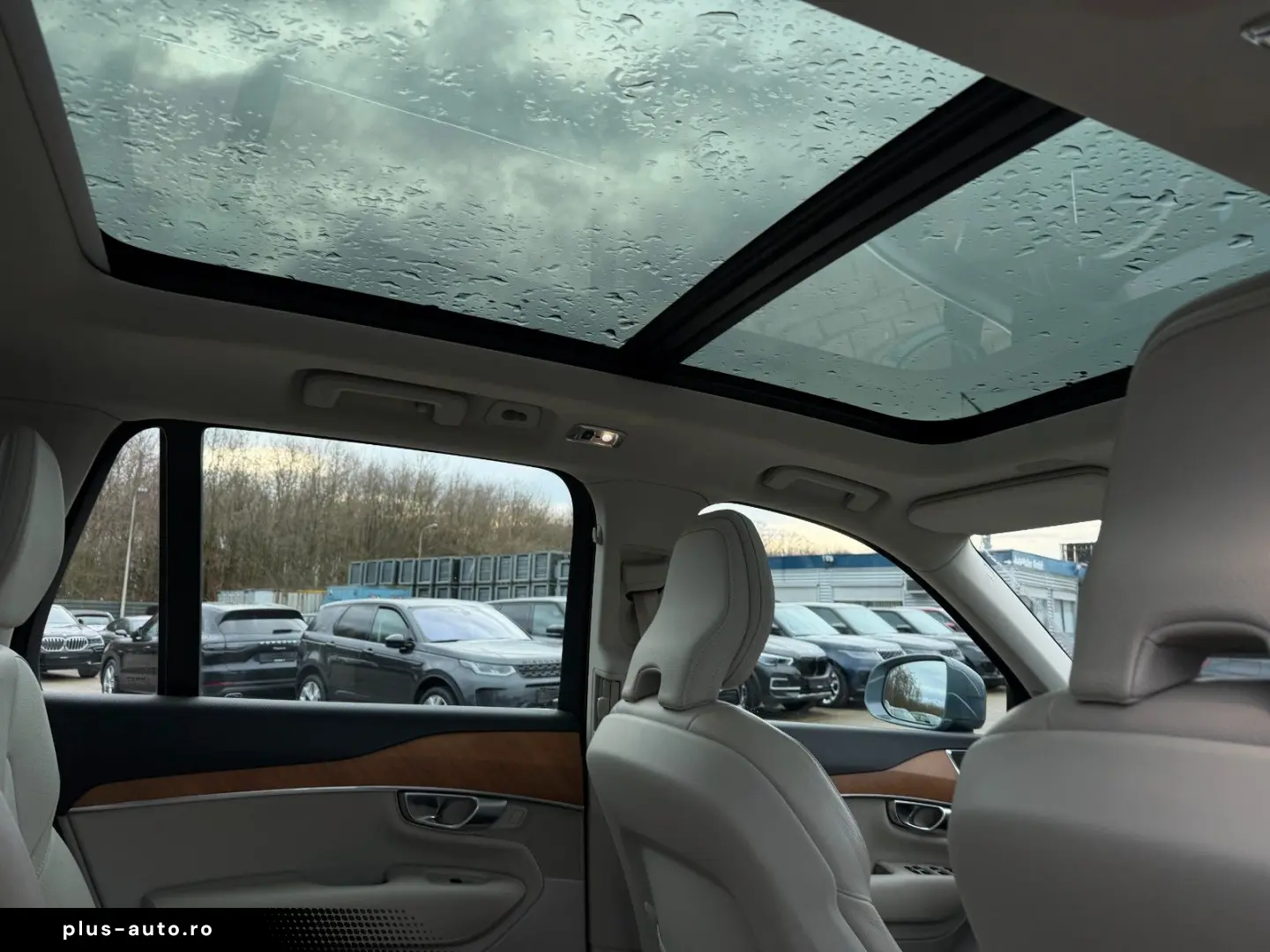 VOLVO XC90 T8 AWD 253   145 ps Inscription  7 Sitze