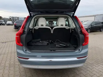 VOLVO XC90 T8 AWD 253   145 ps Inscription  7 Sitze