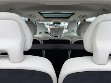 VOLVO XC90 T8 AWD 253   145 ps Inscription  7 Sitze