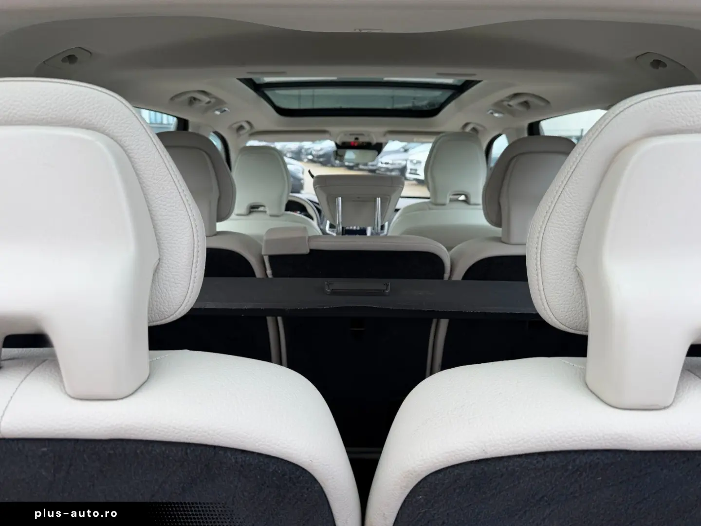 VOLVO XC90 T8 AWD 253   145 ps Inscription  7 Sitze