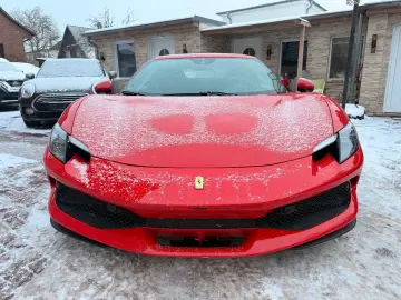 FERRARI 296 GTB LIFT JBL LED CARBONLENKRAD 7 JAHRE SERVI