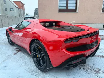 FERRARI 296 GTB LIFT JBL LED CARBONLENKRAD 7 JAHRE SERVI