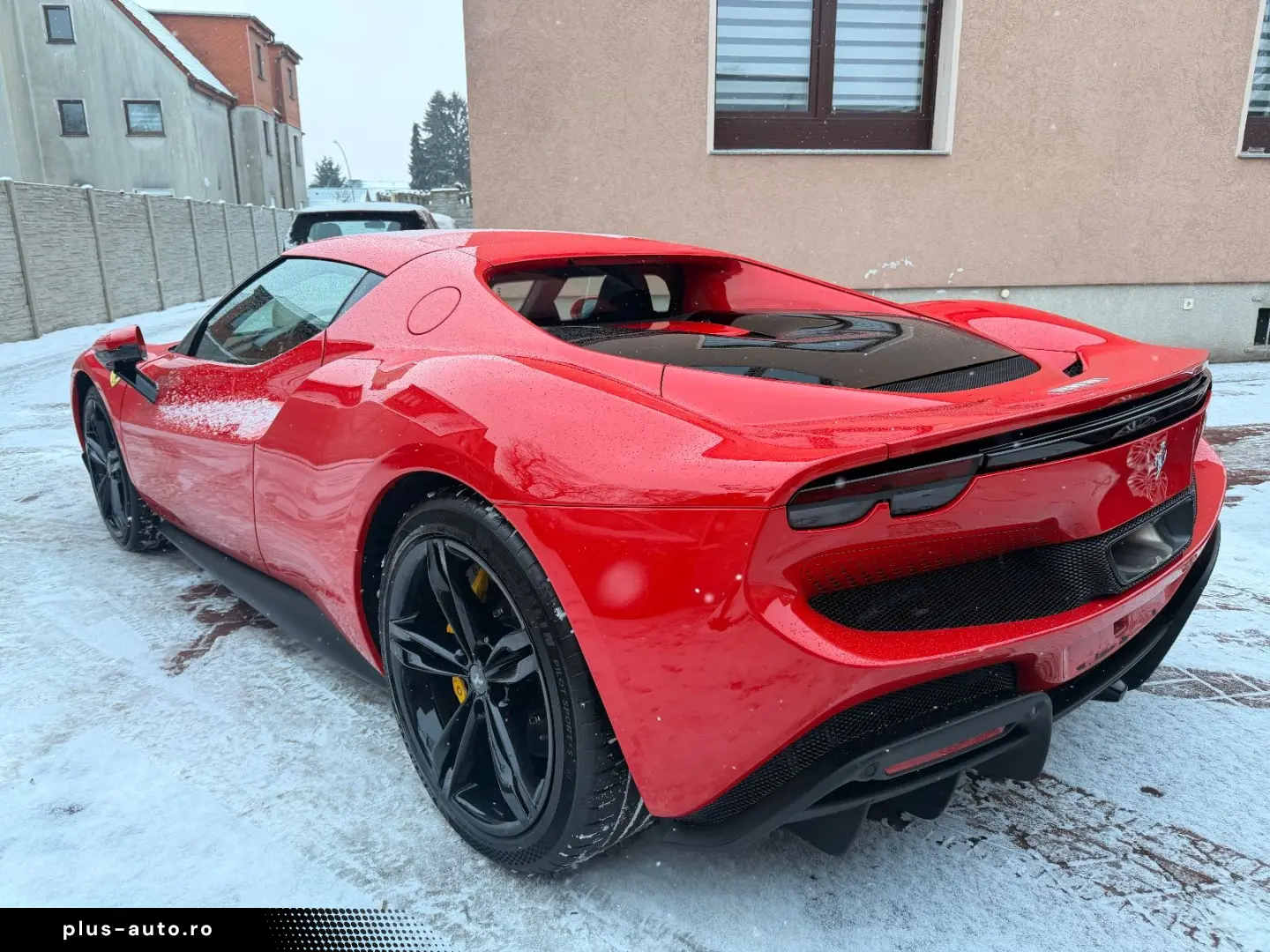 FERRARI 296 GTB LIFT JBL LED CARBONLENKRAD 7 JAHRE SERVI