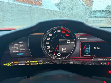 FERRARI 296 GTB LIFT JBL LED CARBONLENKRAD 7 JAHRE SERVI