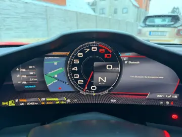 FERRARI 296 GTB LIFT JBL LED CARBONLENKRAD 7 JAHRE SERVI