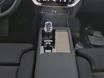 VOLVO XC90 Plus Dark Plug-In Hybrid AWD T8 Twin Engine