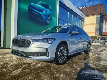 Skoda Superb 1.5 TSI iV DSG Selection