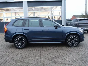 VOLVO XC90 Plus Dark T8 AWD Plug-inHybrid Pano H&K 360