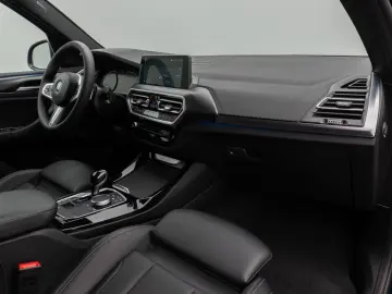 BMW X3 xD30e M Sport 360 Laser HUD DAB HiFi Komfort