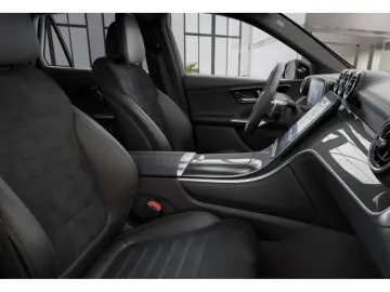 MERCEDES-BENZ GLC 400 e 4M AMG AHK PANO HEADUP DISTRO MEMORY