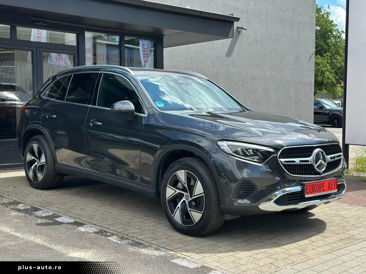 MERCEDES-BENZ GLC 400e 4MATIC 9.500TKM KAMERA ACC AHK