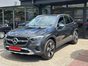 MERCEDES-BENZ GLC 400e 4MATIC 9.500TKM KAMERA ACC AHK