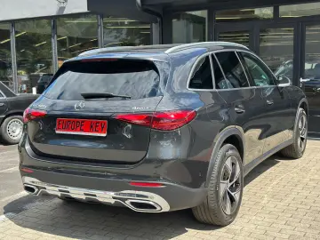 MERCEDES-BENZ GLC 400e 4MATIC 9.500TKM KAMERA ACC AHK