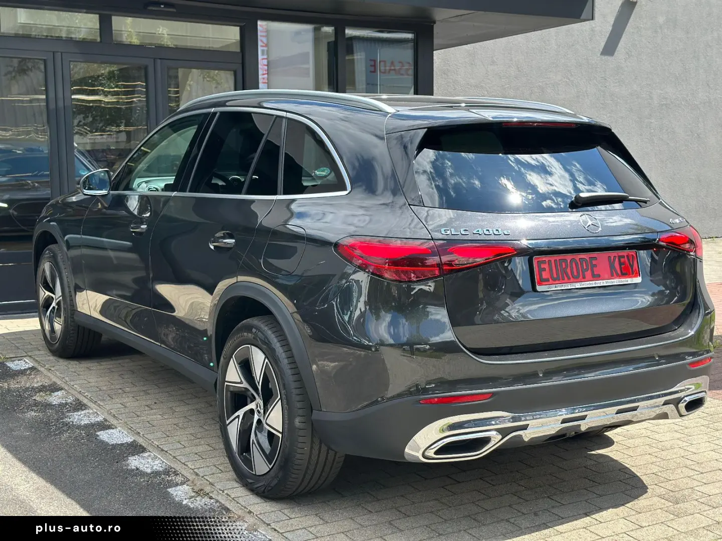 MERCEDES-BENZ GLC 400e 4MATIC 9.500TKM KAMERA ACC AHK