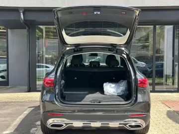 MERCEDES-BENZ GLC 400e 4MATIC 9.500TKM KAMERA ACC AHK