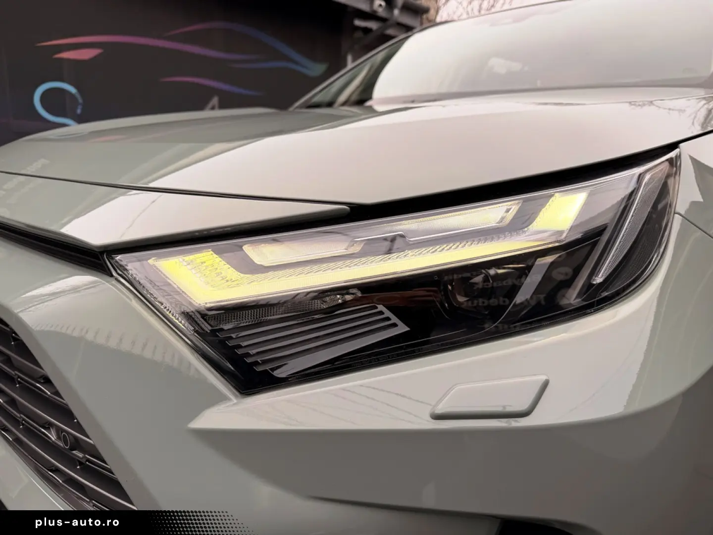 Toyota RAV4 2.5 Hybrid VVT-iE 4x4 Luxury Plus