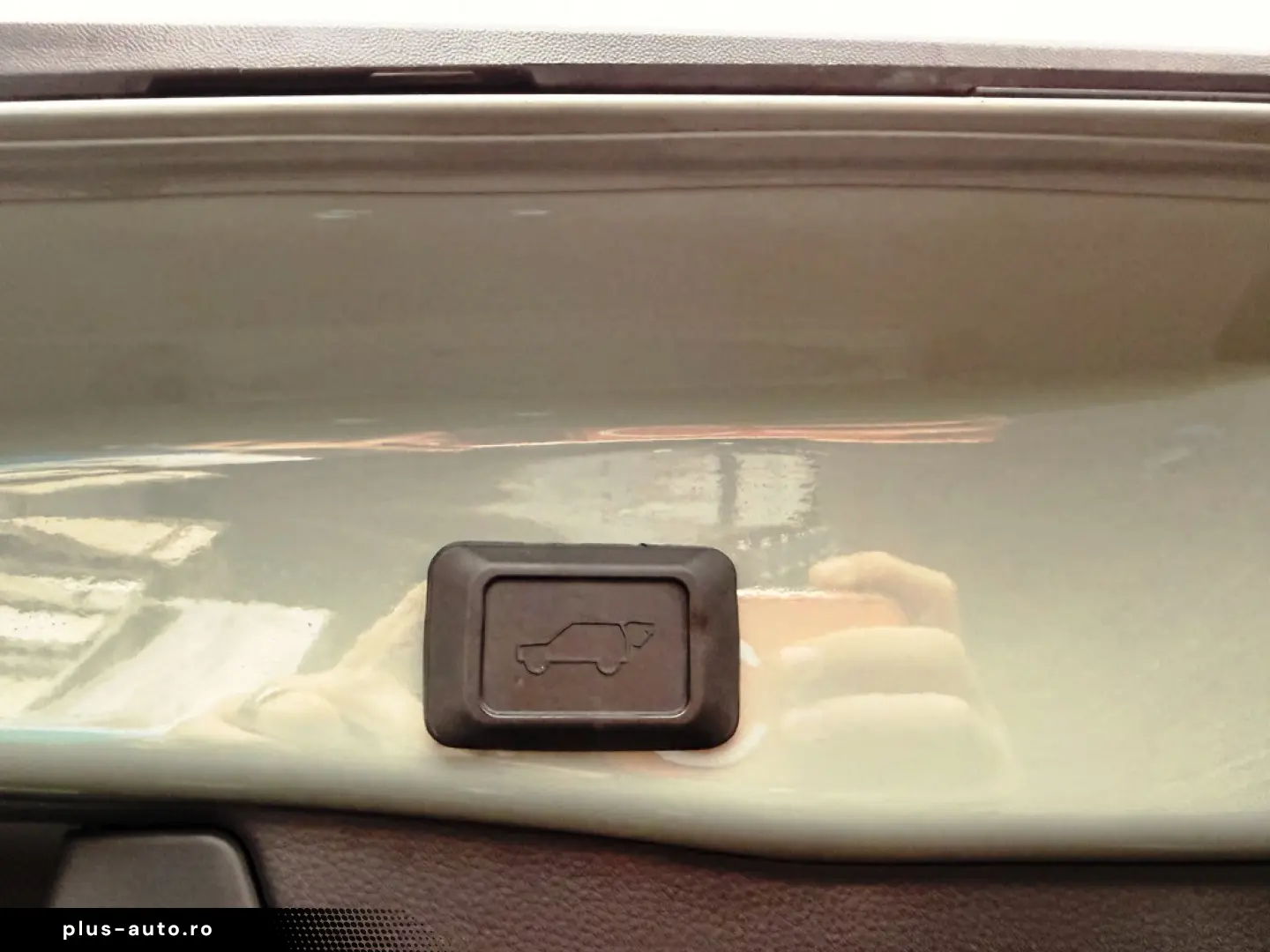 Toyota RAV4 2.5 Hybrid VVT-iE 4x4 Luxury Plus