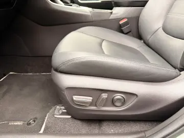 Toyota RAV4 2.5 Hybrid VVT-iE 4x4 Luxury Plus