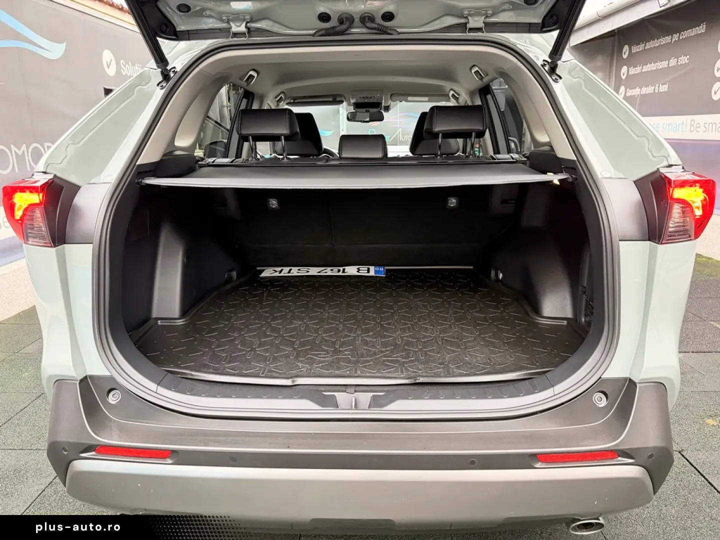 Toyota RAV4 2.5 Hybrid VVT-iE 4x4 Luxury Plus