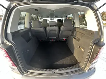 VW Touran 1.9 TDI  United  – Ediție de Familie