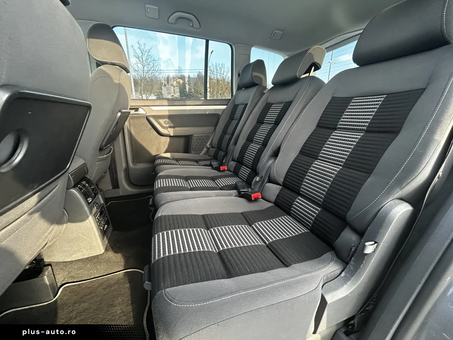 VW Touran 1.9 TDI  United  – Ediție de Familie