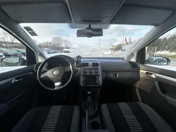 VW Touran 1.9 TDI  United  – Ediție de Familie