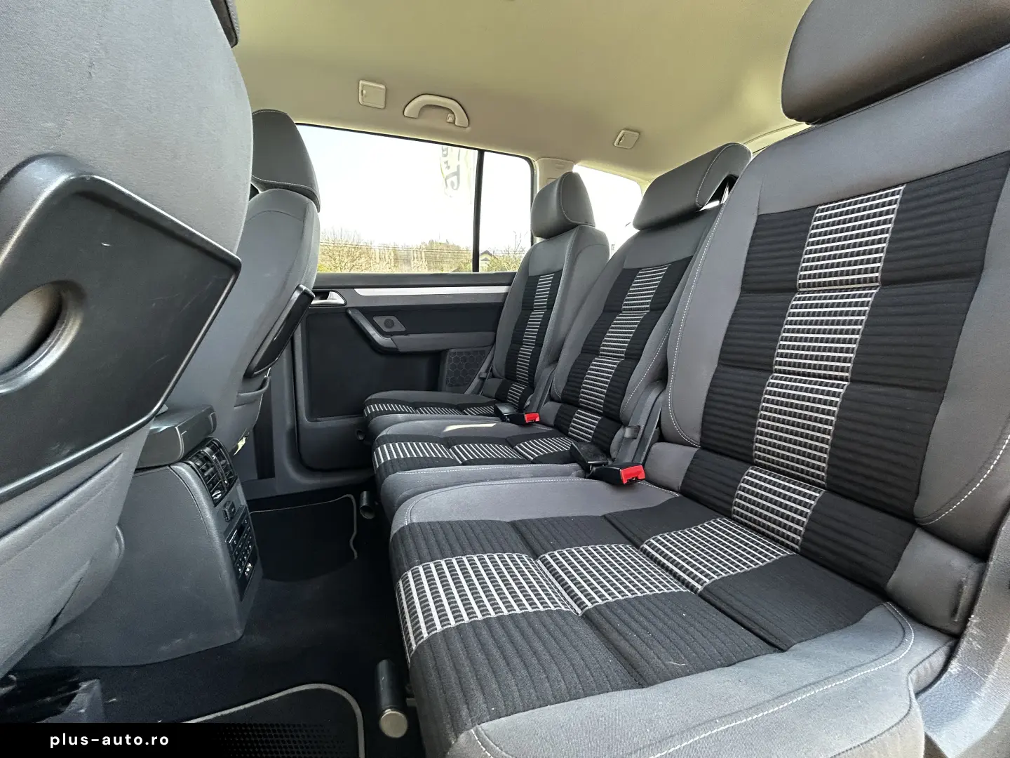 VW Touran 1.9 TDI  United  – Ediție de Familie