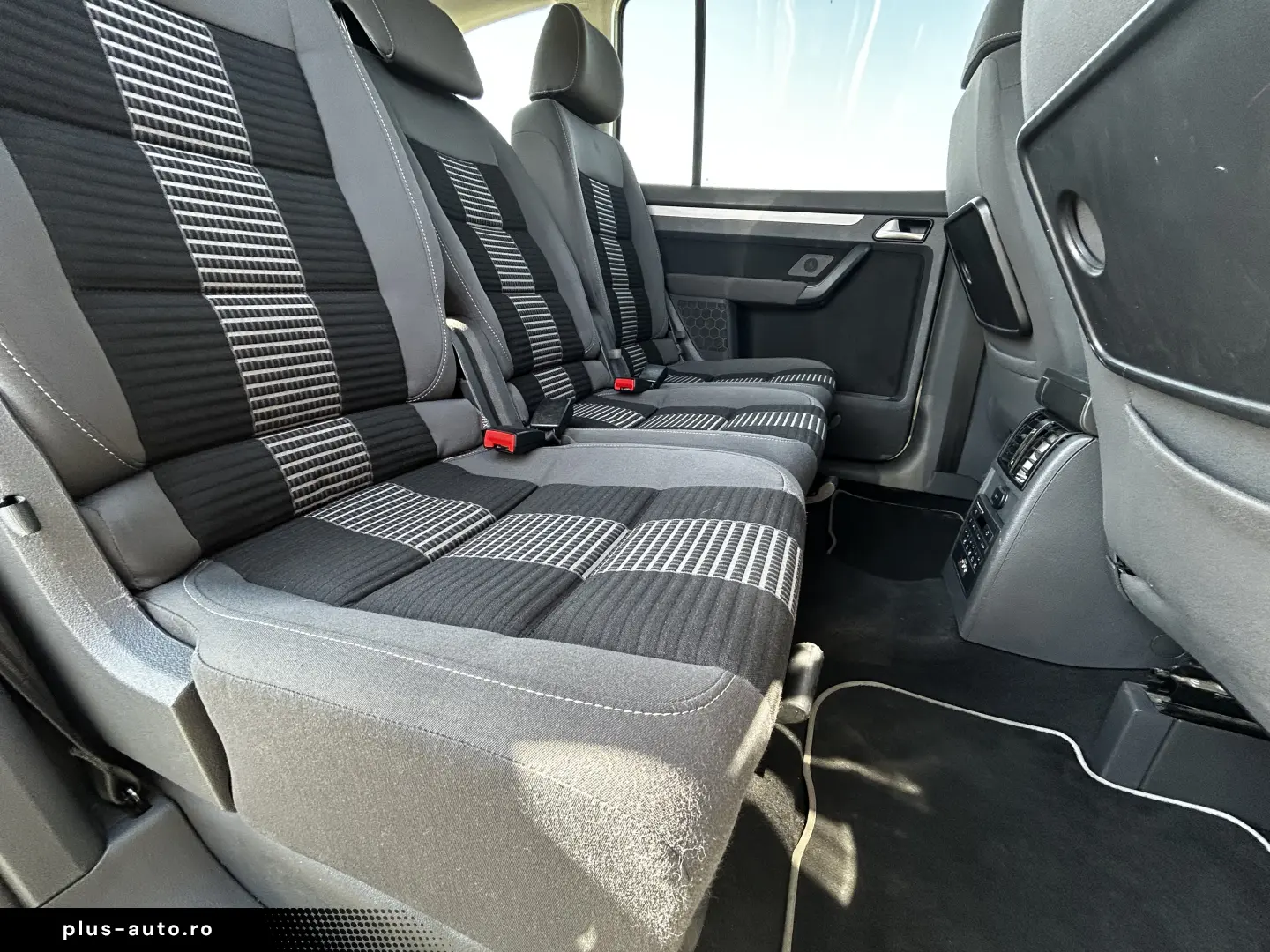 VW Touran 1.9 TDI  United  – Ediție de Familie