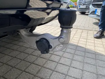 MERCEDES-BENZ GLC 400 e 4M AMG Night AHK DigiLight Distronic