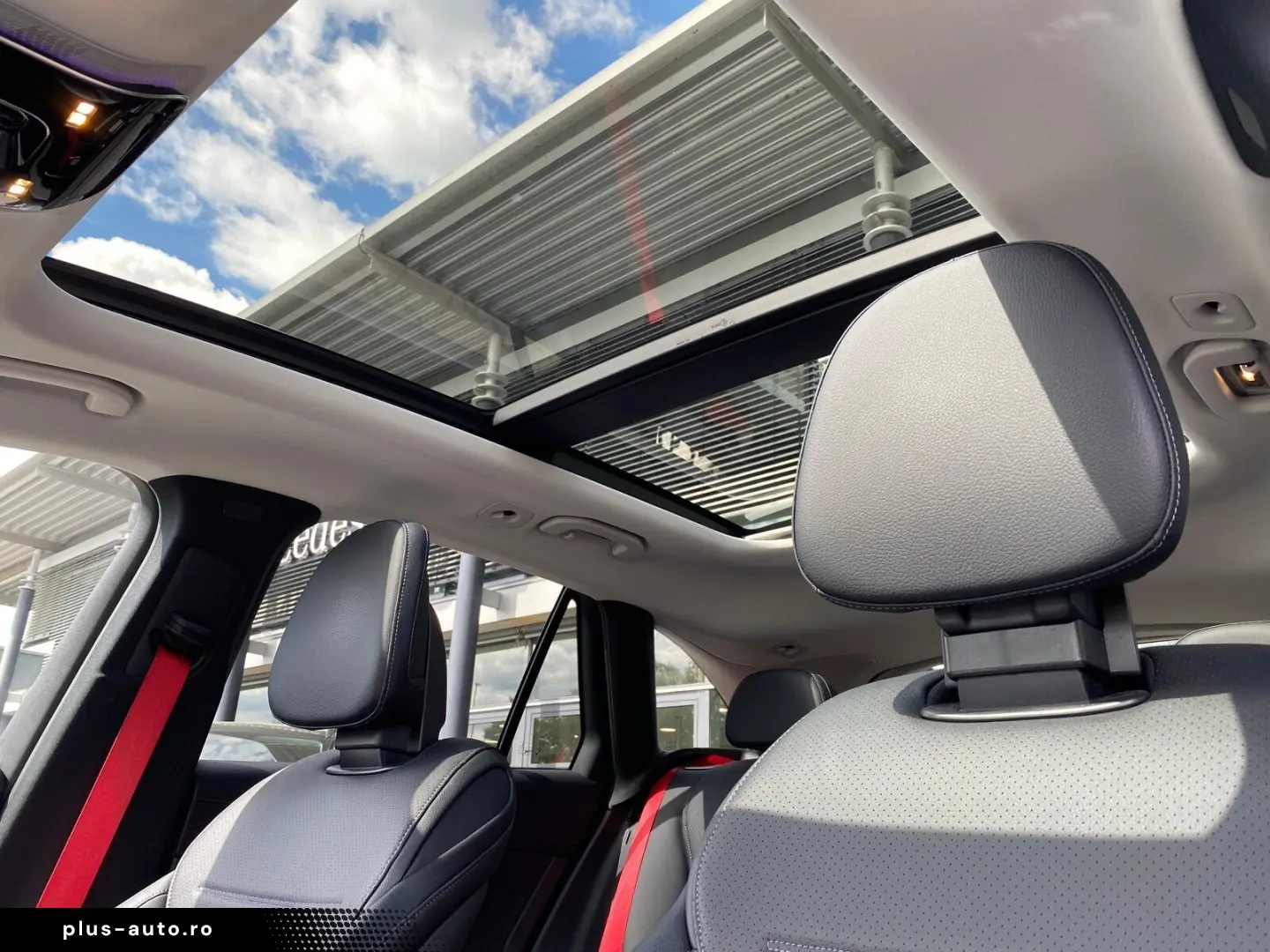 MERCEDES-BENZ GLC 400 e 4M AMG Night AHK DigiLight Distronic