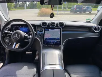 MERCEDES-BENZ GLC 400 e 4M AMG Night AHK DigiLight Distronic