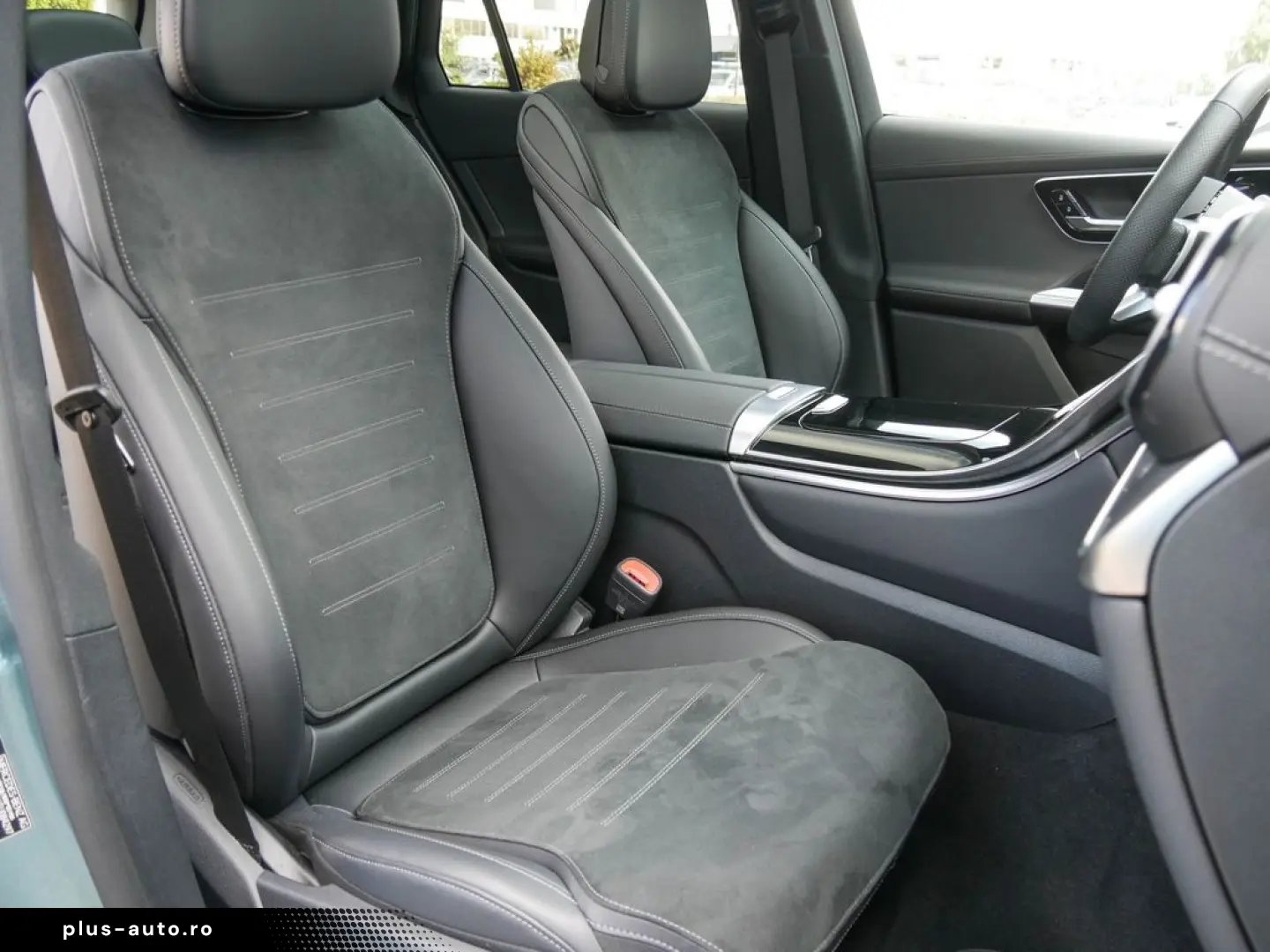 MERCEDES-BENZ GLC 400 e 4M AMG  PANO KEYL 360  LED M&hellip;