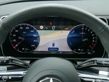 MERCEDES-BENZ GLC 400 e 4M AMG  PANO KEYL 360  LED M&hellip;