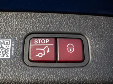 MERCEDES-BENZ GLC 400 e 4M AMG Sport Premium AHK LED&hellip;