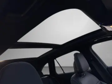 MERCEDES-BENZ GLC 400 e 4M AMG Pano AHK Sitzklima HU&hellip;