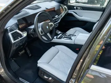 BMW X5 30d M SPORT.SOFTC.LUFTF.PANO.DR.ASS.360 .AHK