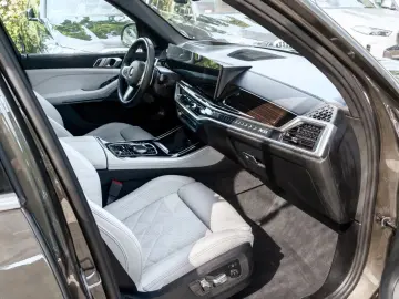 BMW X5 30d M SPORT.SOFTC.LUFTF.PANO.DR.ASS.360 .AHK