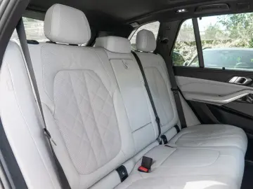 BMW X5 30d M SPORT.SOFTC.LUFTF.PANO.DR.ASS.360 .AHK