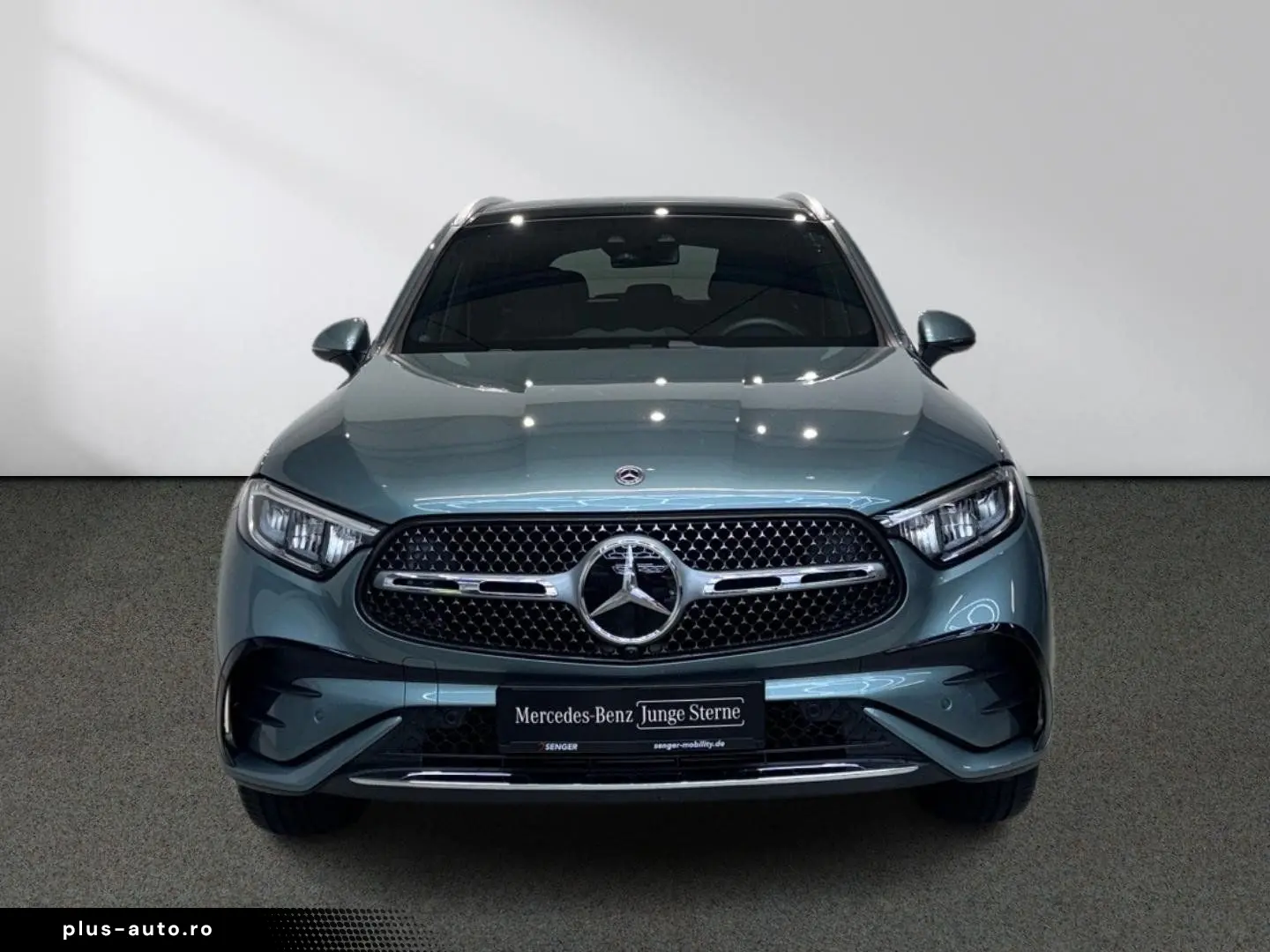 MERCEDES-BENZ GLC 400 e 4M AMG Panorama Multikontursitze AHK