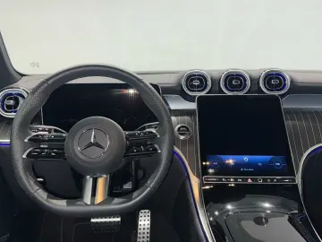 MERCEDES-BENZ GLC 400 e 4M AMG Panorama Multikontursitze AHK